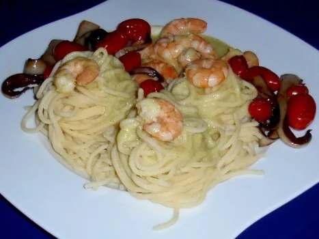 Riesengarnelen in scharfer Soße mit Spaghetti und Buttergemüse - Rezept - Bild Nr. 12