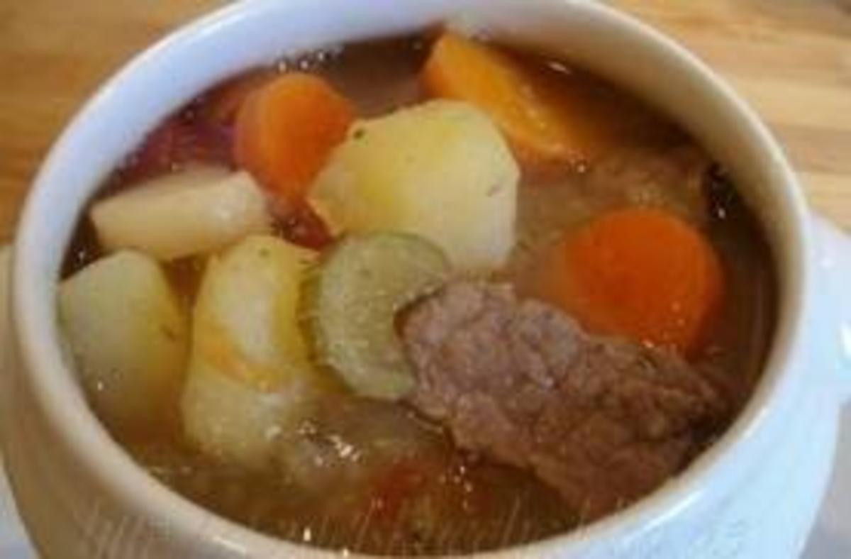 Suppe mit Spatz nach Art der Schweizer Armee - Rezept