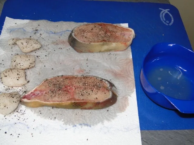 Lachssteaks mit Jakobsmuscheln in Kresse-Dillschaumsauce NT - Rezept - Bild Nr. 6