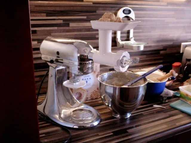 Rezept: Nuss-Marzipan-Spritzgebäck Erzgebirge Bild Nr. 2 Nuss-Marzipan-Spritzgebäck Erzgebirge - Rezept - Bild Nr. 2