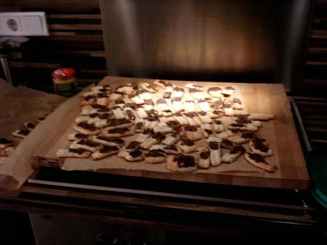 Rezept: Nuss-Marzipan-Spritzgebäck Erzgebirge Bild Nr. 3 Nuss-Marzipan-Spritzgebäck Erzgebirge - Rezept - Bild Nr. 3