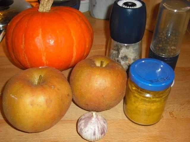 Rezept: Herbstliches Apfelsüppchen Bild Nr. 2 Herbstliches Apfelsüppchen - Rezept - Bild Nr. 2