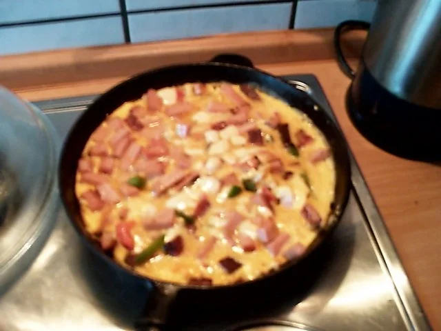 Rezept: Leberkäspfanne mit Paprika und Ei Leberkäspfanne mit Paprika und Ei - Rezept