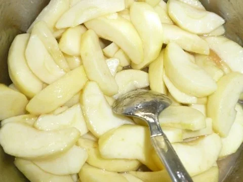 Rezept: Apfeltarte mit Traubengelee als Guss Bild Nr. 5 Apfeltarte mit Traubengelee als Guss - Rezept - Bild Nr. 5