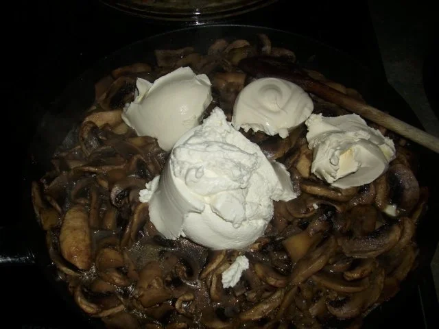 Champignons in einer feinen Käsesauce - Rezept - Bild Nr. 6