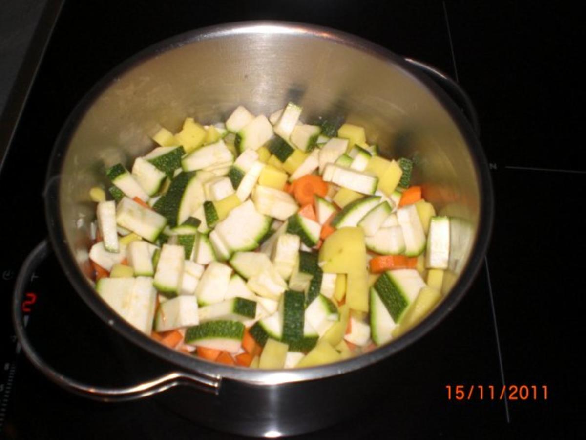 Zucchini-Karottensuppe - Rezept - Bild Nr. 4