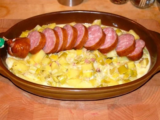 PAPET  VAUDOIS  /  WAADTLÄNDER  LAUCH- / KARTOFFELEINTOPF  MIT  WURST - Rezept - Bild Nr. 9