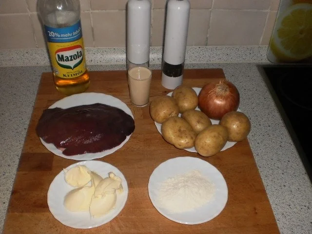 Rezept: Leber in Zwiebelrahmsauce an Kartoffelstampf Bild Nr. 2 Leber in Zwiebelrahmsauce an Kartoffelstampf - Rezept - Bild Nr. 2