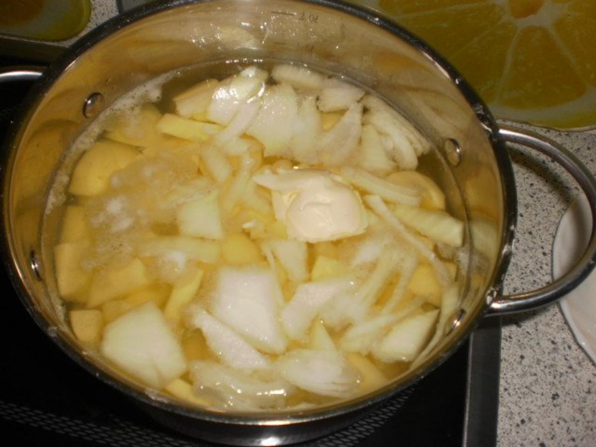 Leber in Zwiebelrahmsauce an Kartoffelstampf - Rezept - Bild Nr. 5