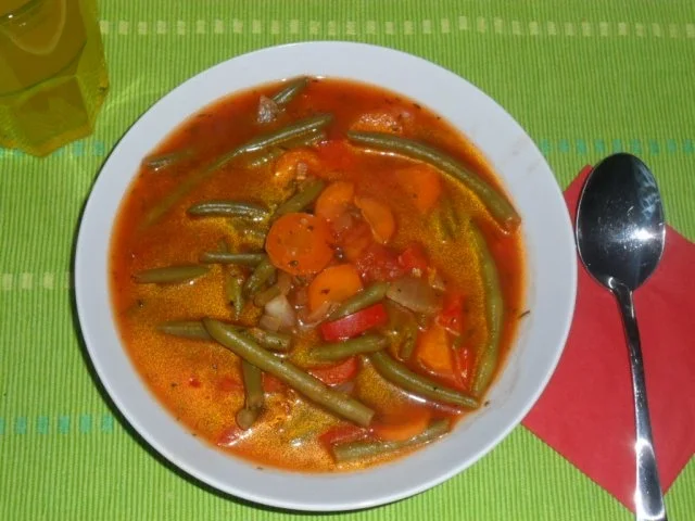 Mediterrane Bohnensuppe - Rezept