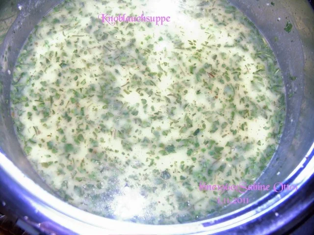 KNOBLAUCHSUPPE - Rezept - Bild Nr. 3