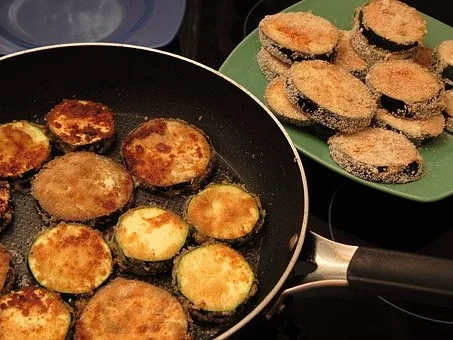 Paniertes Gemüse - Auberginen und Zucchini - Rezept - Bild Nr. 5