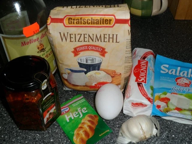 Gefülltes Party Brot (der KRACHER !) - Rezept - Bild Nr. 2