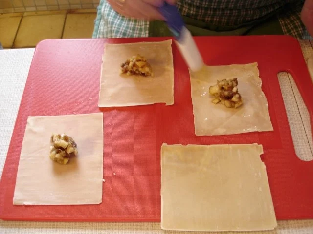 Rezept: Süße Wantans Bild Nr. 8 Süße Wantans - Rezept - Bild Nr. 8