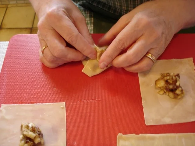 Rezept: Süße Wantans Bild Nr. 9 Süße Wantans - Rezept - Bild Nr. 9