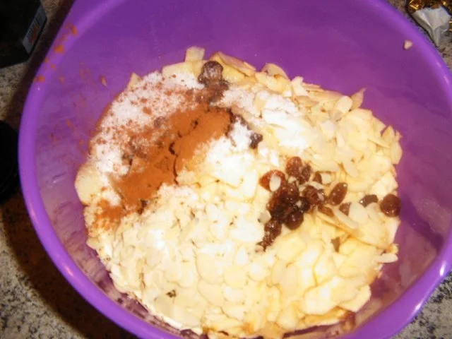 Rezept: Apfelstrudel Bild Nr. 4 Apfelstrudel - Rezept - Bild Nr. 4