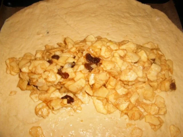 Rezept: Apfelstrudel Bild Nr. 7 Apfelstrudel - Rezept - Bild Nr. 7