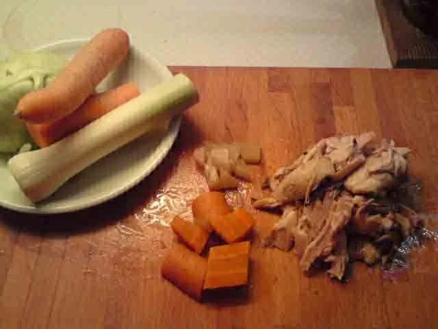 Rezept: Hühnerbrühe Bild Nr. 5 Hühnerbrühe - Rezept - Bild Nr. 5