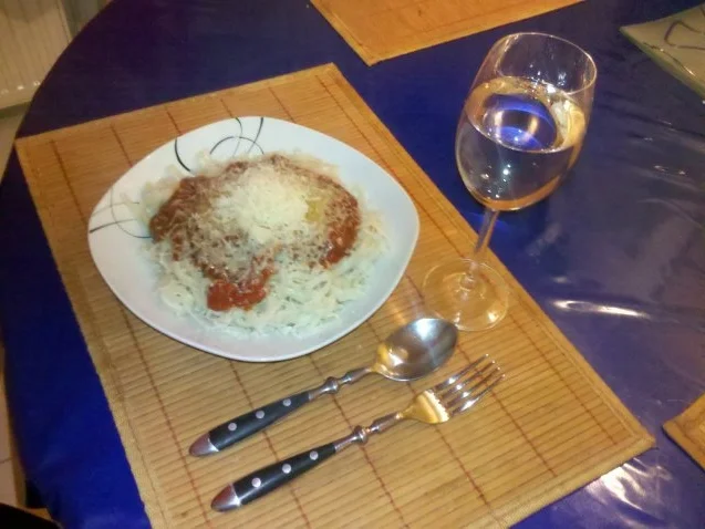 Rezept: Nudeln: Chinesische Bandnudeln mit italienischer Tomatensoße Bild Nr. 5 Nudeln: Chinesische Bandnudeln mit italienischer Tomatensoße - Rezept - Bild Nr. 5