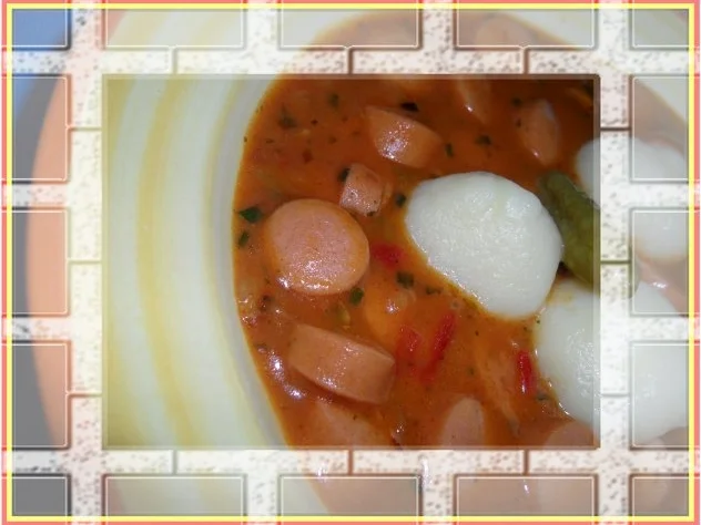 Rezept: Würstl-Gulasch mit kleinen Knödeln Bild Nr. 4 Würstl-Gulasch mit kleinen Knödeln - Rezept - Bild Nr. 4