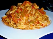 Filetstreifen in Gemüsesoße und Tagliatelle - Rezept