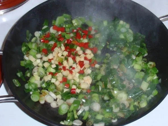 Rezept: Gebratene Ravioli in Gemüseallerlei Bild Nr. 7 Gebratene Ravioli in Gemüseallerlei - Rezept - Bild Nr. 7