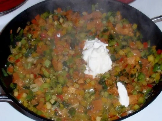 Rezept: Gebratene Ravioli in Gemüseallerlei Bild Nr. 10 Gebratene Ravioli in Gemüseallerlei - Rezept - Bild Nr. 10