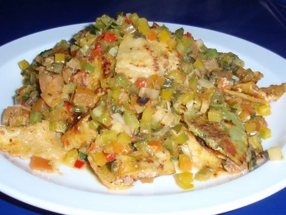 Rezept: Gebratene Ravioli in Gemüseallerlei Bild Nr. 12 Gebratene Ravioli in Gemüseallerlei - Rezept - Bild Nr. 12