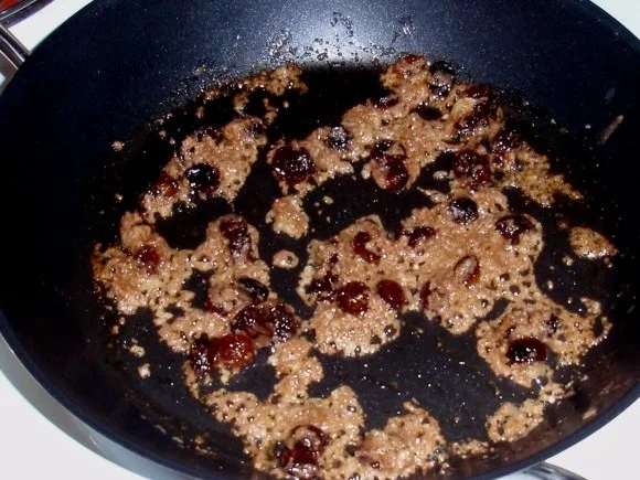 Süße Nudeln mit Himbeer-Marzipansoße - Rezept - Bild Nr. 5