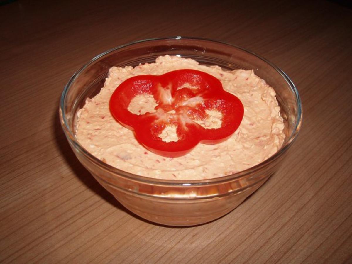 Bilder für Paprika-Feta-Brotaufstrich Rezept