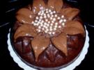 Nuss-Schokokuchen in einer Blütenform - Rezept
