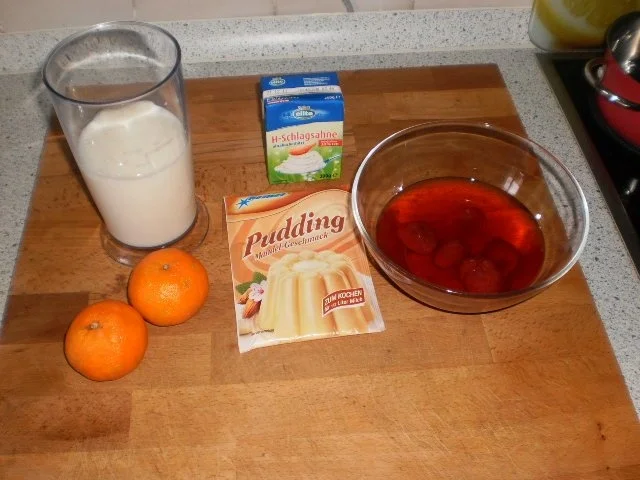 Rezept: Mandelpudding mit Erdbeersahne Bild Nr. 2 Mandelpudding mit Erdbeersahne - Rezept - Bild Nr. 2