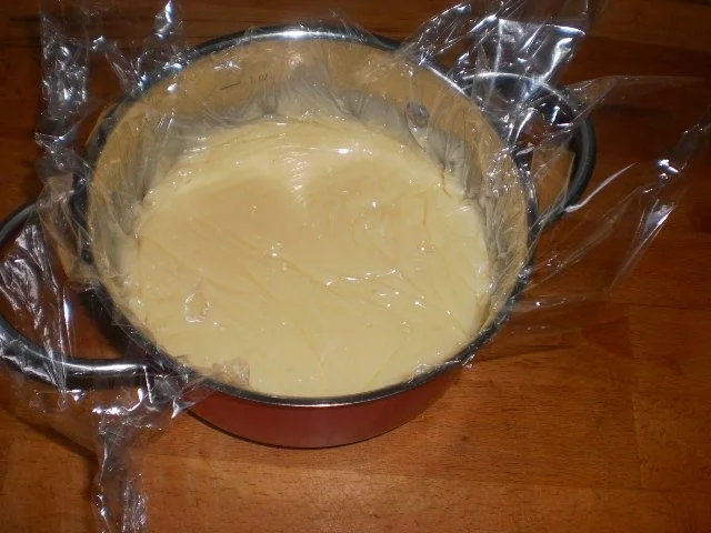 Rezept: Mandelpudding mit Erdbeersahne Bild Nr. 3 Mandelpudding mit Erdbeersahne - Rezept - Bild Nr. 3