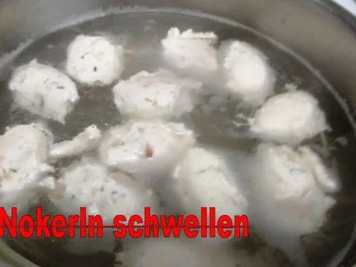 Huehner-Nockerln in Kartoffel-Puerrée EURO 5,55  für 4 Pers. - Rezept - Bild Nr. 3