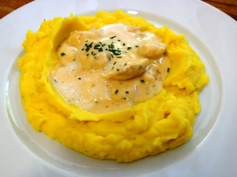 Huehner-Nockerln in Kartoffel-Puerrée EURO 5,55  für 4 Pers. - Rezept - Bild Nr. 6