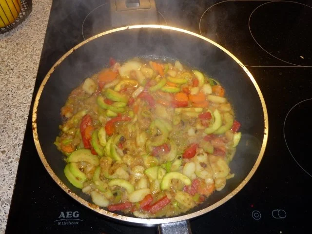 Frische Gemüsepfanne mit Hackbällchen - Rezept - Bild Nr. 7