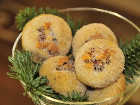 Rezept: Adventskalender 2. Tag: Dattel-Marzipan-Kugeln Adventskalender 2. Tag: Dattel-Marzipan-Kugeln - Rezept