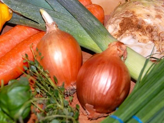 GESCHMORTE SCHWEINSHAXEN MIT WINTERLICHEN GEWÜRZEN - Rezept - Bild Nr. 4