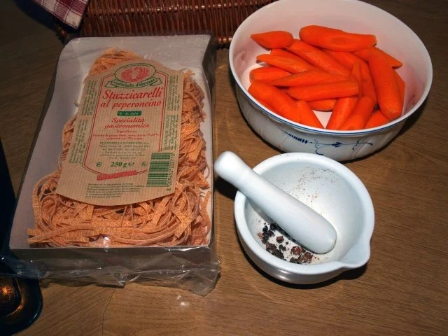 Hasenkeulen in Pfeffer-Wacholder-Sauce - Rezept - Bild Nr. 3