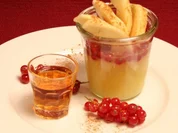 Apfelweinkompott an lauwarmer Vanillesoße - Rezept