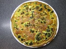 Brokkoli-Zucchini-Speck-Quiche - Rezept