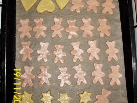 Rezept: Butterplätzchen Bild Nr. 2 Butterplätzchen - Rezept - Bild Nr. 2