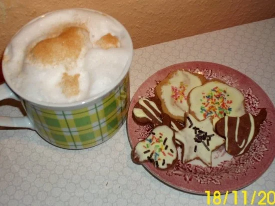 Rezept: Butterplätzchen Bild Nr. 5 Butterplätzchen - Rezept - Bild Nr. 5