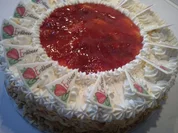 Erdbeercremtorte leicht - Rezept