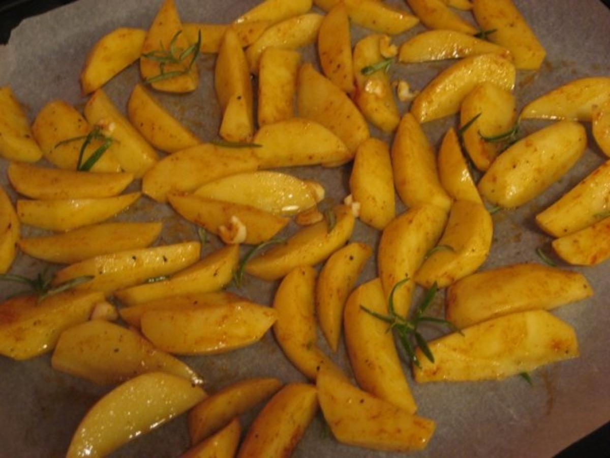Breite Bohnen-Gemüse mit knusprigen Kartoffelspalten - Rezept - Bild Nr. 2