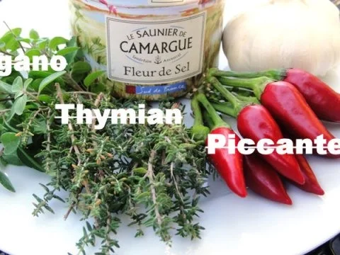 Pasta al Aglio-Olio-e-Piccante  Euro 5,55  für  4 Pers. - Rezept - Bild Nr. 2