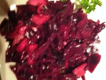 Rotkraut-Salat mit Zimt Honig Gewürznelken-Apfelessig-Dressing - Rezept - Bild Nr. 2