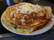 Rezept: Deftige Pfannkuchentorte mit Mangold Deftige Pfannkuchentorte mit Mangold - Rezept