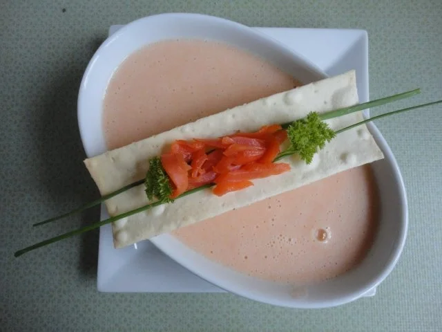 Rezept: Räucher Lachs - Creme Süppchen Räucher Lachs - Creme Süppchen - Rezept