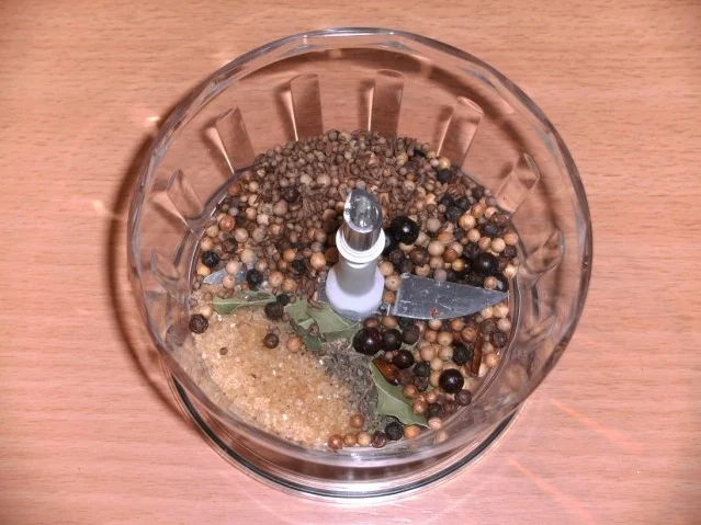 Rezept: Gewürze: Wildgewürz Bild Nr. 3 Gewürze: Wildgewürz - Rezept - Bild Nr. 3